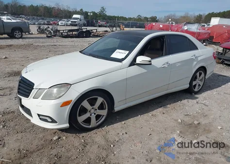 2010 Mercedes-Benz E 350 4Matic из США, поврежденный, VIN WDDHF8HB1AA116301